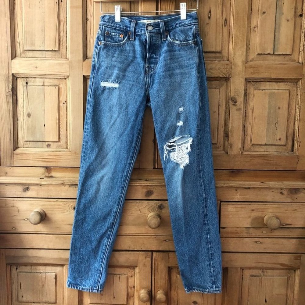 Levi's 23 Wedgie High Rise Button Fly Jeans